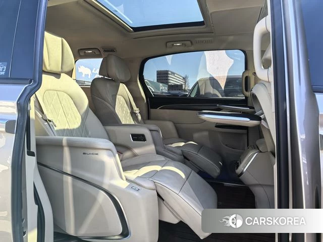 Buick GL8 id 3908333 из Китая 23