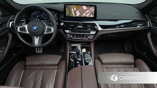 BMW 5 Series (G30) id 4443429 из Кореи 17