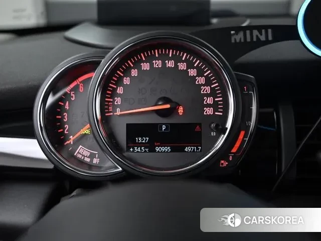 Mini Cooper D id 3041976 из Кореи 17