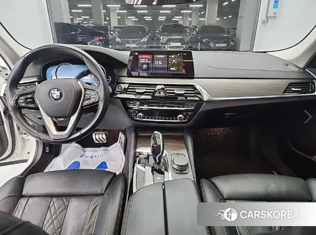 BMW 5 Series (G30) id 3766524 из Кореи 16