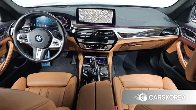 BMW 5 Series (G30) id 3389588 из Кореи 17