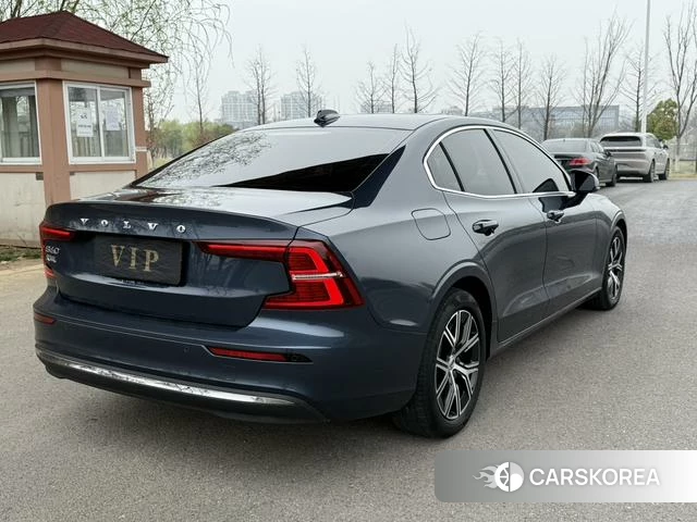 Volvo S60 id 4228552 из Китая 7