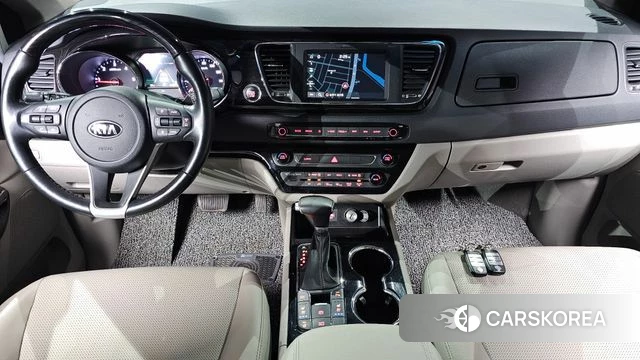 Kia The New Carnival id 4286069 из Кореи 17