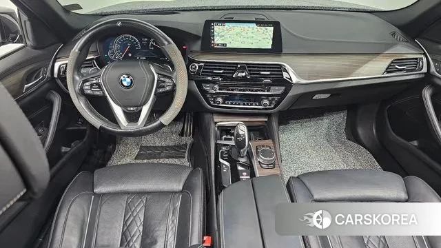 BMW 5 Series (G30) id 3408282 из Кореи 17