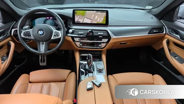 BMW 5 Series (G30) id 3711979 из Кореи 17