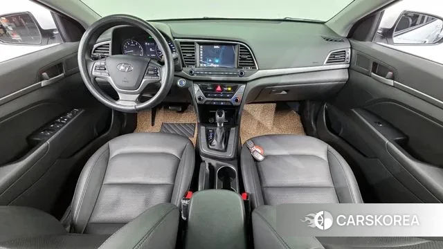 Hyundai Avante AD id 3641635 из Кореи 17
