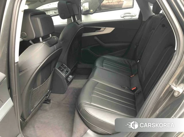 Audi A4L id 4300998 из Китая 20