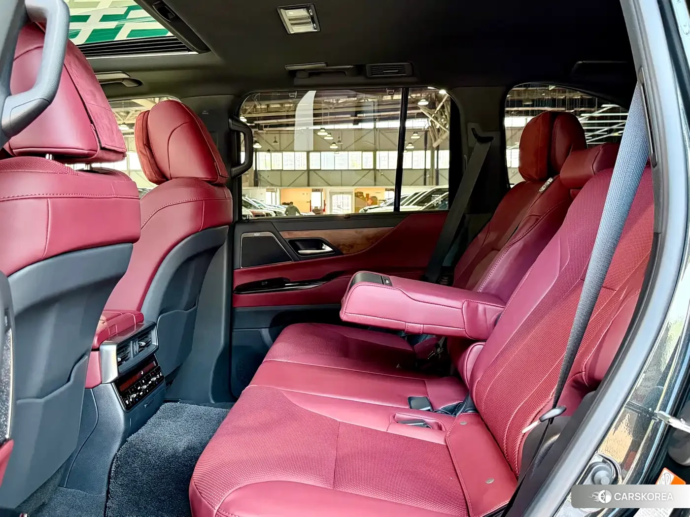 Lexus LX id 4685998 из Китая 31