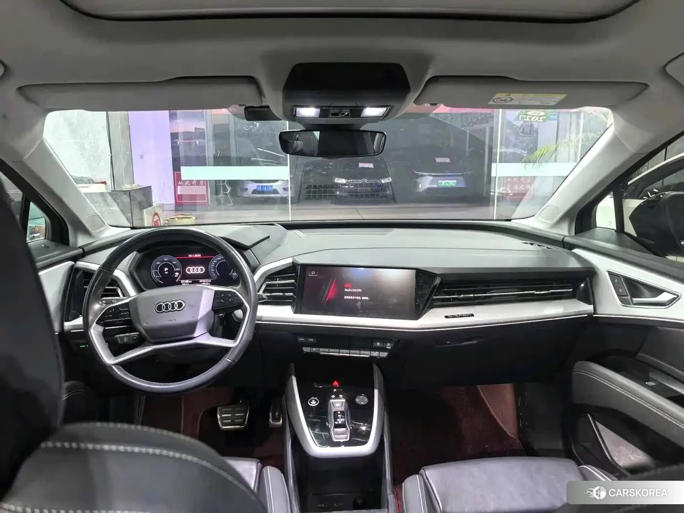Audi Q5L id 4599716 из Китая 7