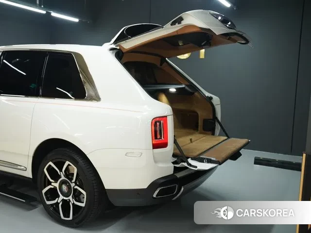 Rolls-Royce Cullinan id 3606515 из Кореи 17