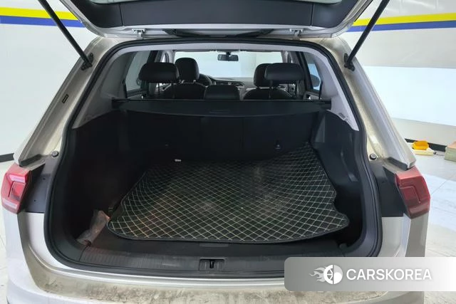 Volkswagen Tiguan L id 3783622 из Китая 13