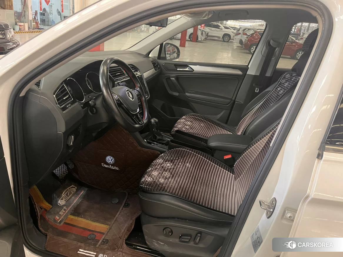 Volkswagen Tiguan L id 4485346 из Китая 12