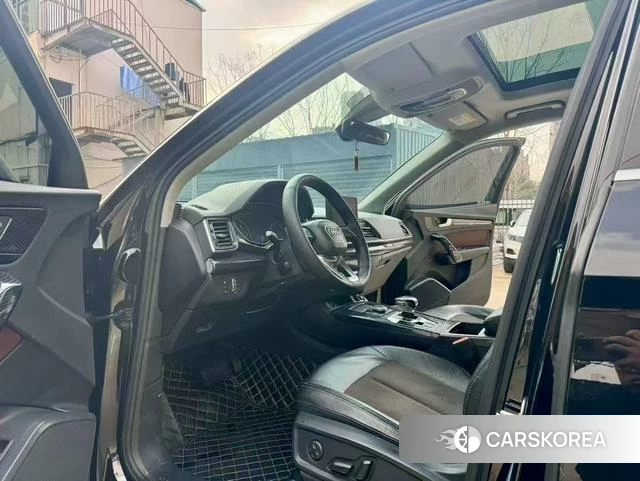 Audi Q5L id 4198777 из Китая 7