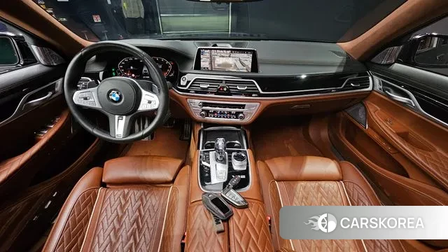 BMW 7 Series (G11) id 3587834 из Кореи 17