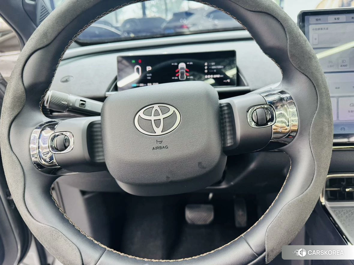 Toyota bZ3X id 4514888 из Китая 12