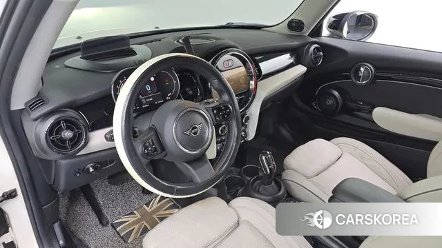 Mini Cooper S id 3420994 из Кореи 17