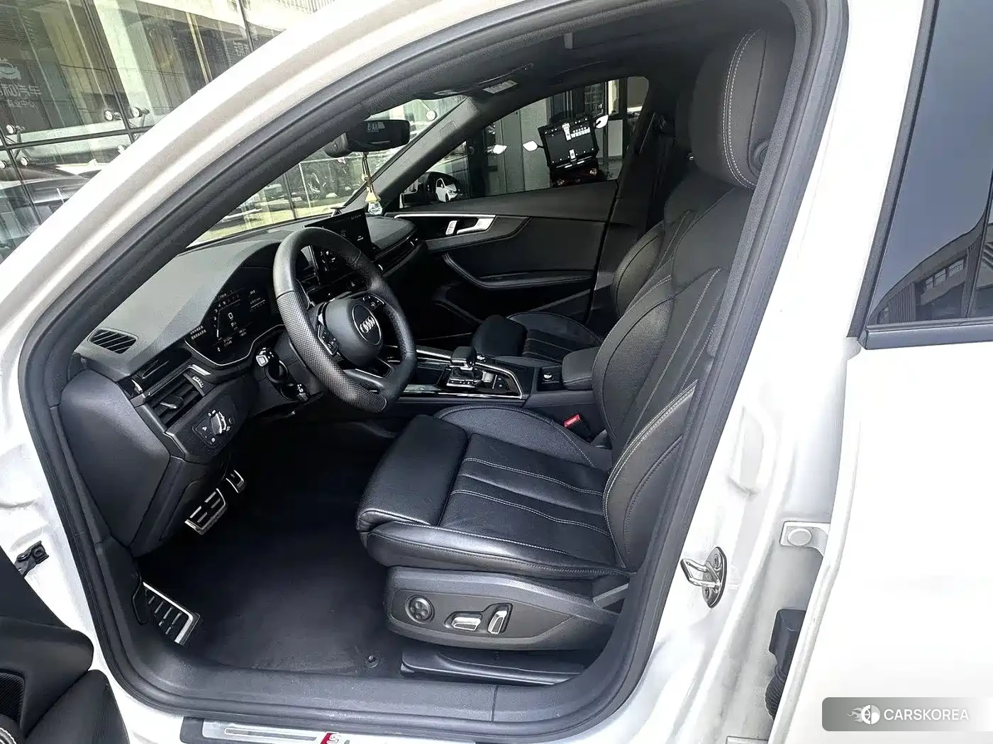 Audi A4L id 4622366 из Китая 7