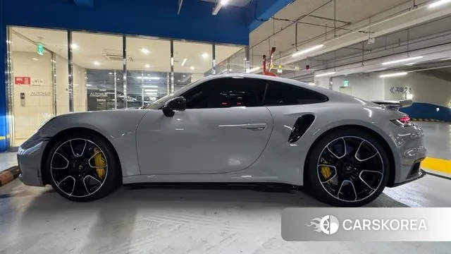 Porsche 911(992) id 3058547 из Кореи 17