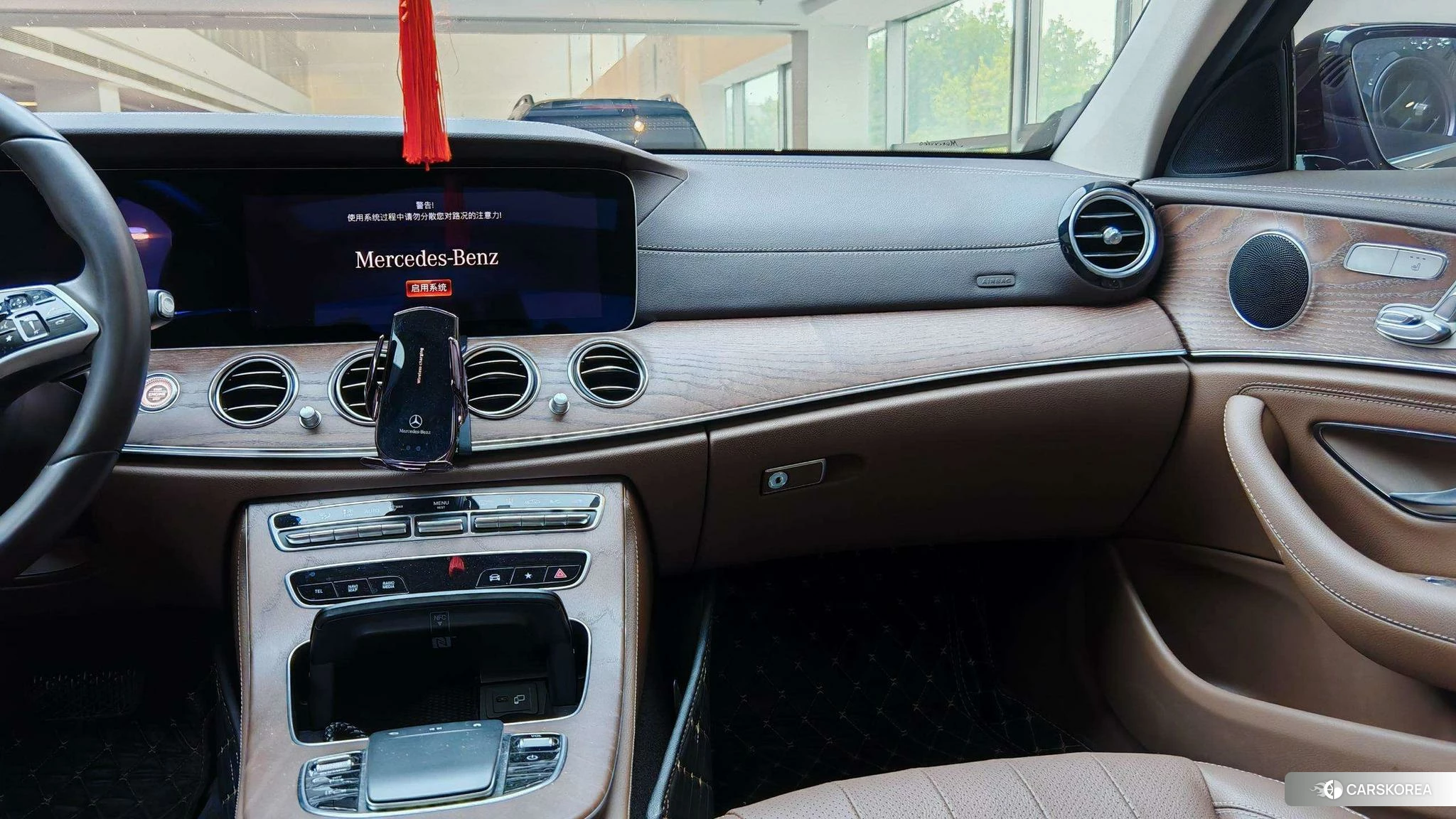 Mercedes-Benz E-class PHEV id 4473822 из Китая 16