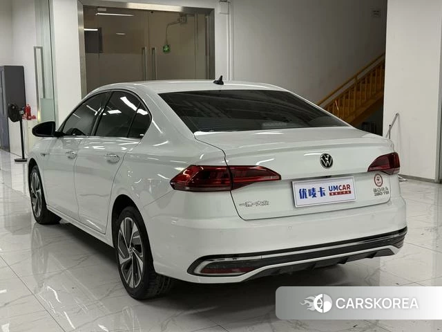 Volkswagen Bora id 4273909 из Китая 16