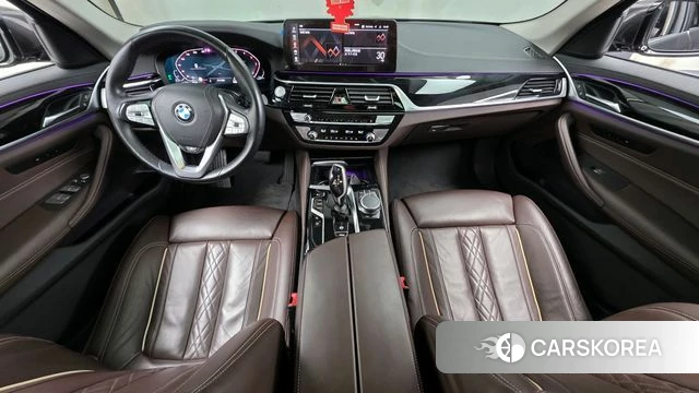 BMW 5 Series (G30) id 4250215 из Кореи 29