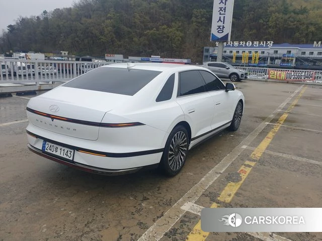 Hyundai Grandeur (GN7) id 3914701 из Кореи 17