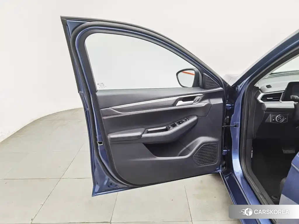 Ford Escort id 4653865 из Китая 21