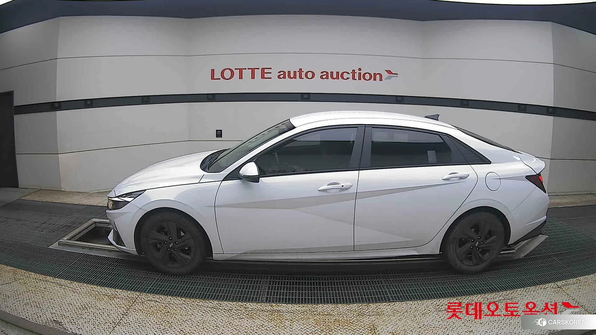 Hyundai Avante Hybrid id 4902379 из Кореи 34