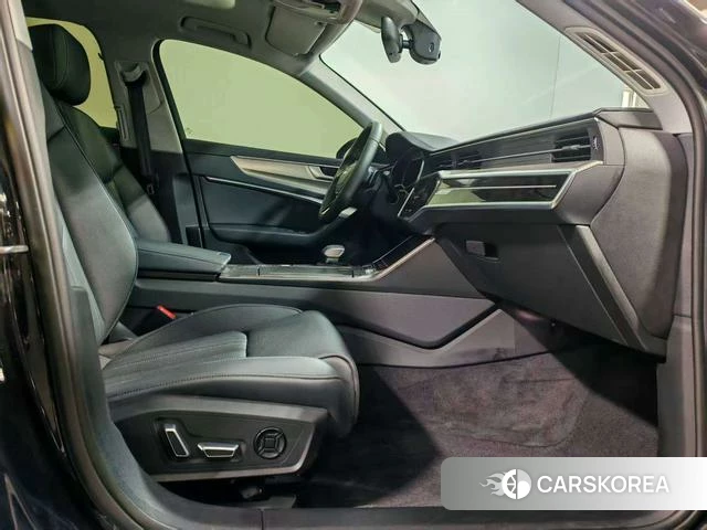 Audi A6L id 3908138 из Китая 14