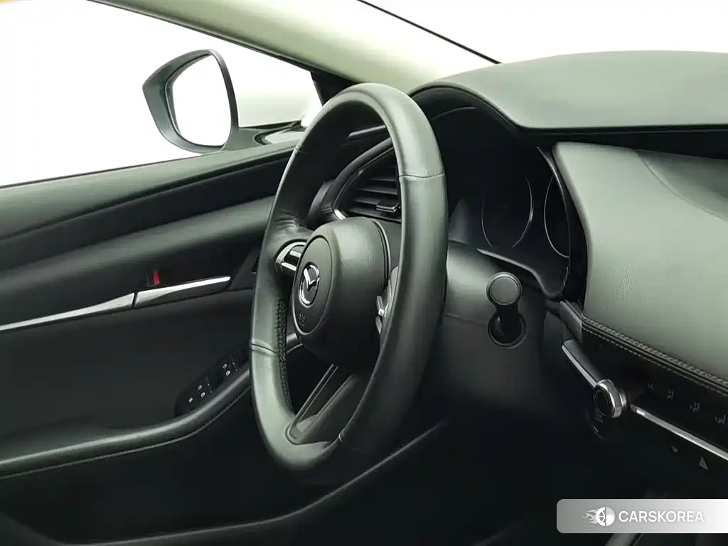 Mazda 3 id 4545756 из Китая 21