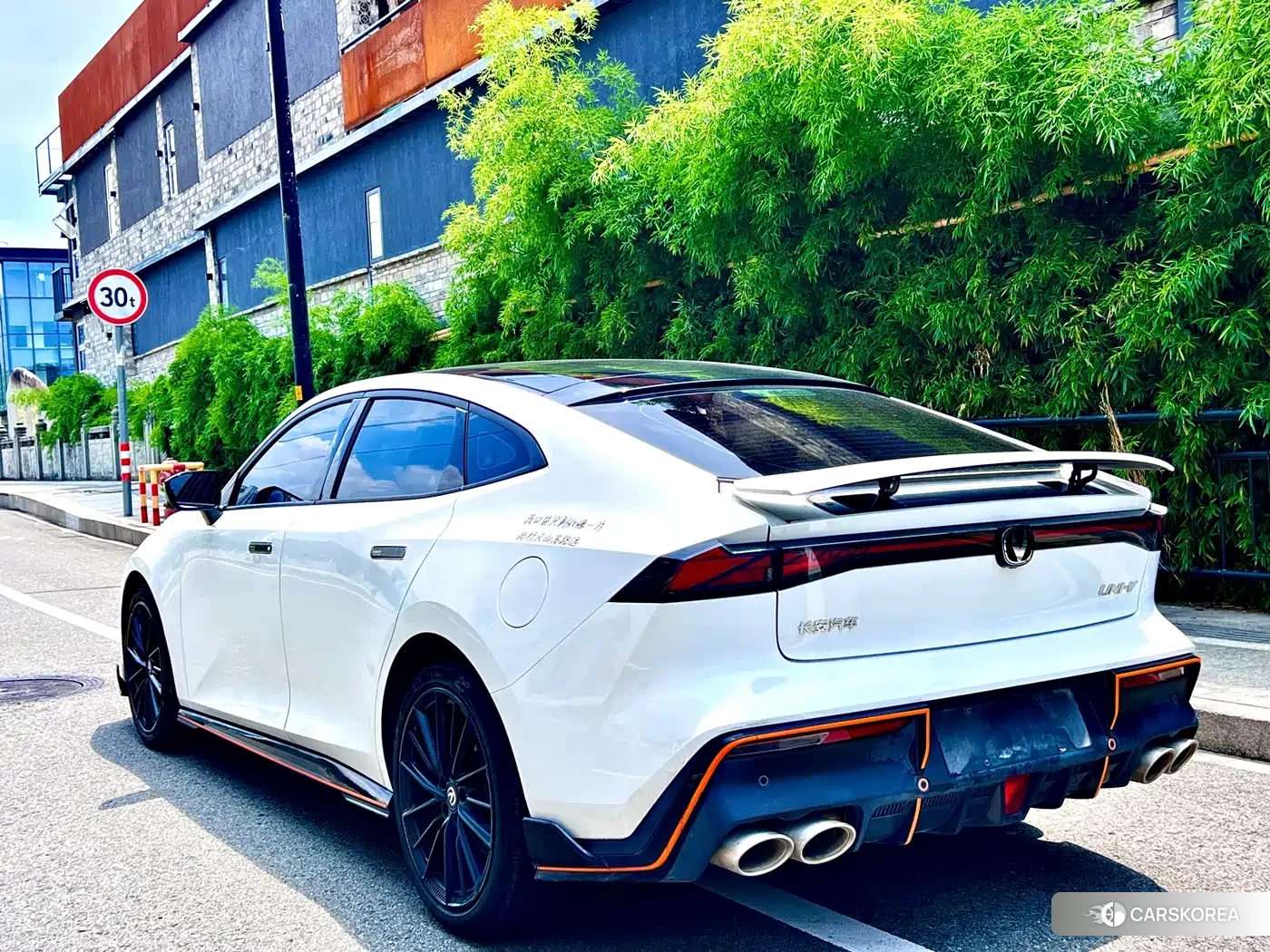 Chang'an Changan UNI-V id 4546385 из Китая 13