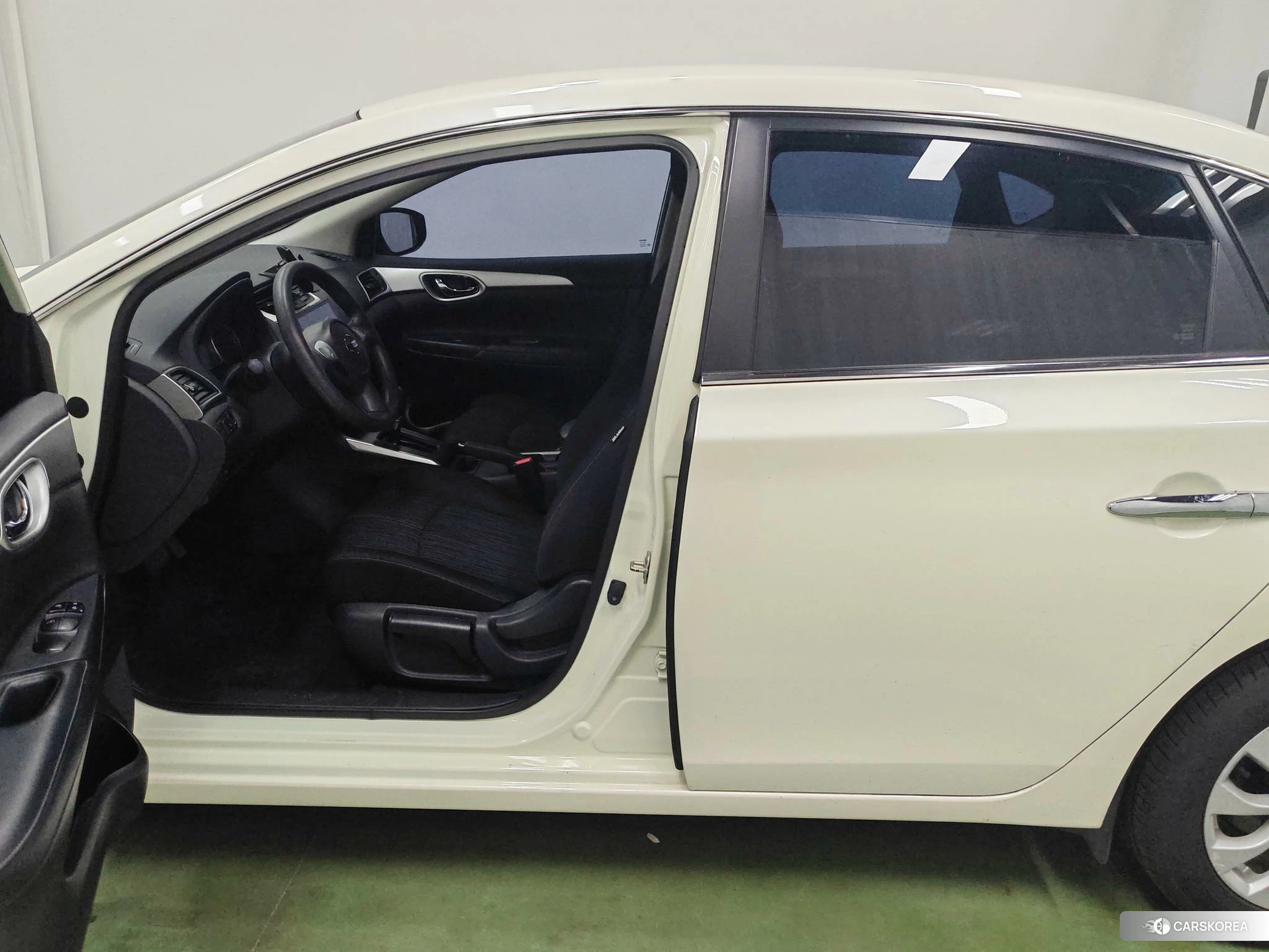 Nissan Xuan Yi id 4453015 из Китая 17