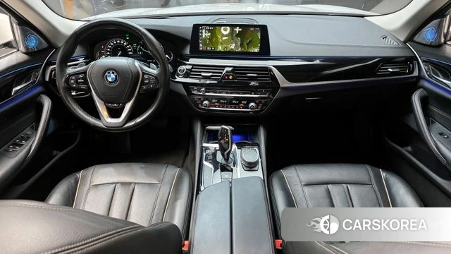 BMW 5 Series (G30) id 3801576 из Кореи 17