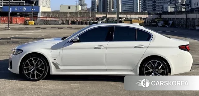 BMW 5 Series (G30) id 3607176 из Кореи 16