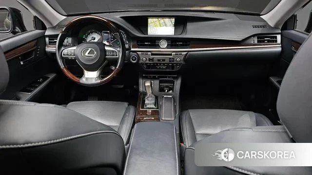 Lexus New ES300h id 3375293 из Кореи 17