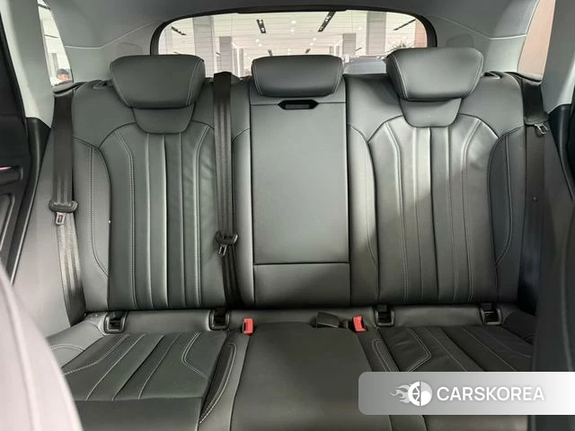 Audi Q5L id 4261512 из Китая 7
