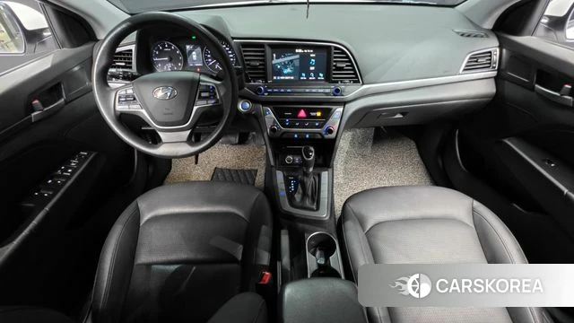 Hyundai Avante AD id 3899903 из Кореи 17