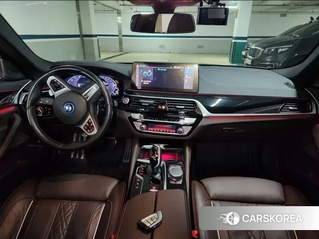 BMW 5 Series (G30) id 3448044 из Кореи 17