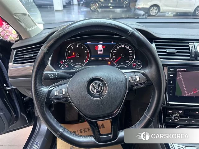 Volkswagen Huiang id 4256089 из Китая 12