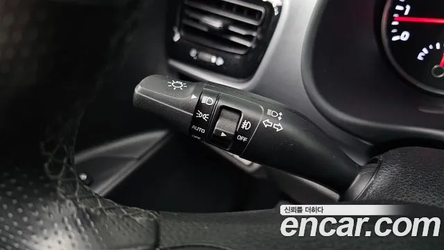 Kia Stonic id 2762961 из Кореи 17