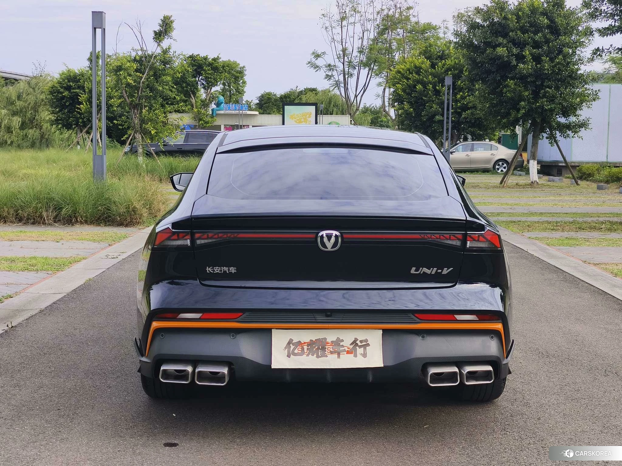 Chang'an UNI-V id 4461598 из Китая 23