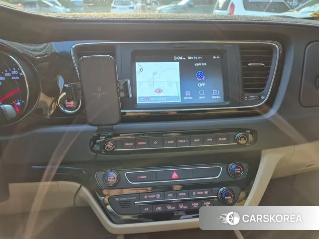 Kia The New Carnival id 3439285 из Кореи 17