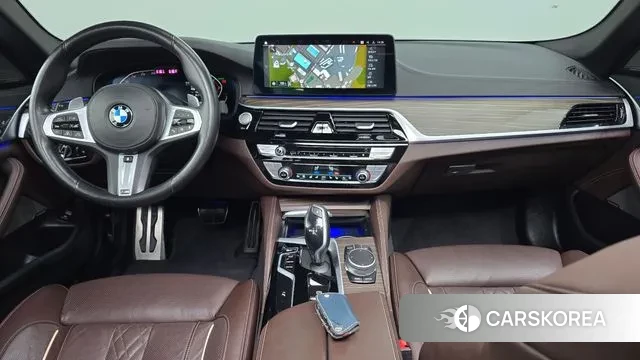 BMW 5 Series (G30) id 3362134 из Кореи 17