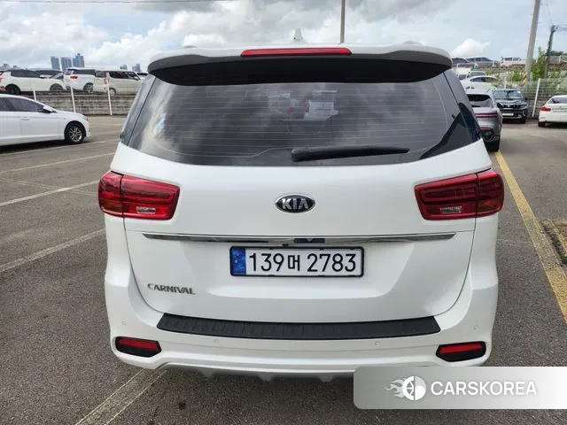 Kia The New Carnival id 3039099 из Кореи 17
