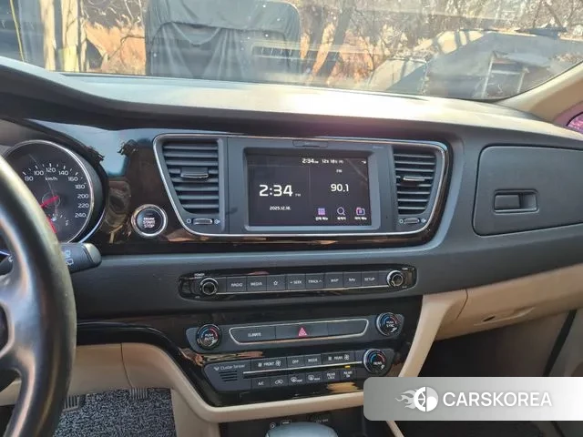 Kia The New Carnival id 3510023 из Кореи 17