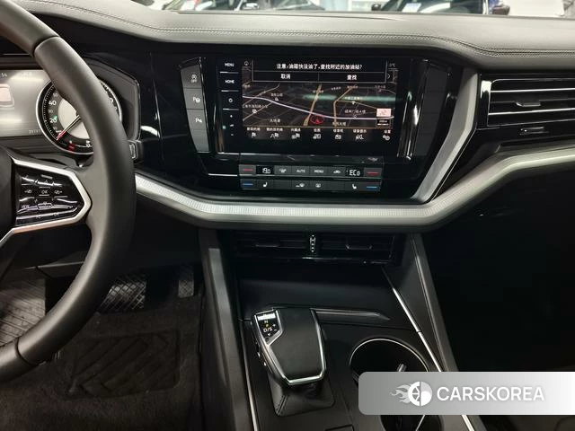 Volkswagen Touareg id 4190422 из Китая 18