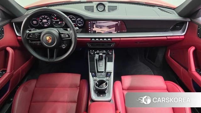 Porsche 911(992) id 4280446 из Кореи 17