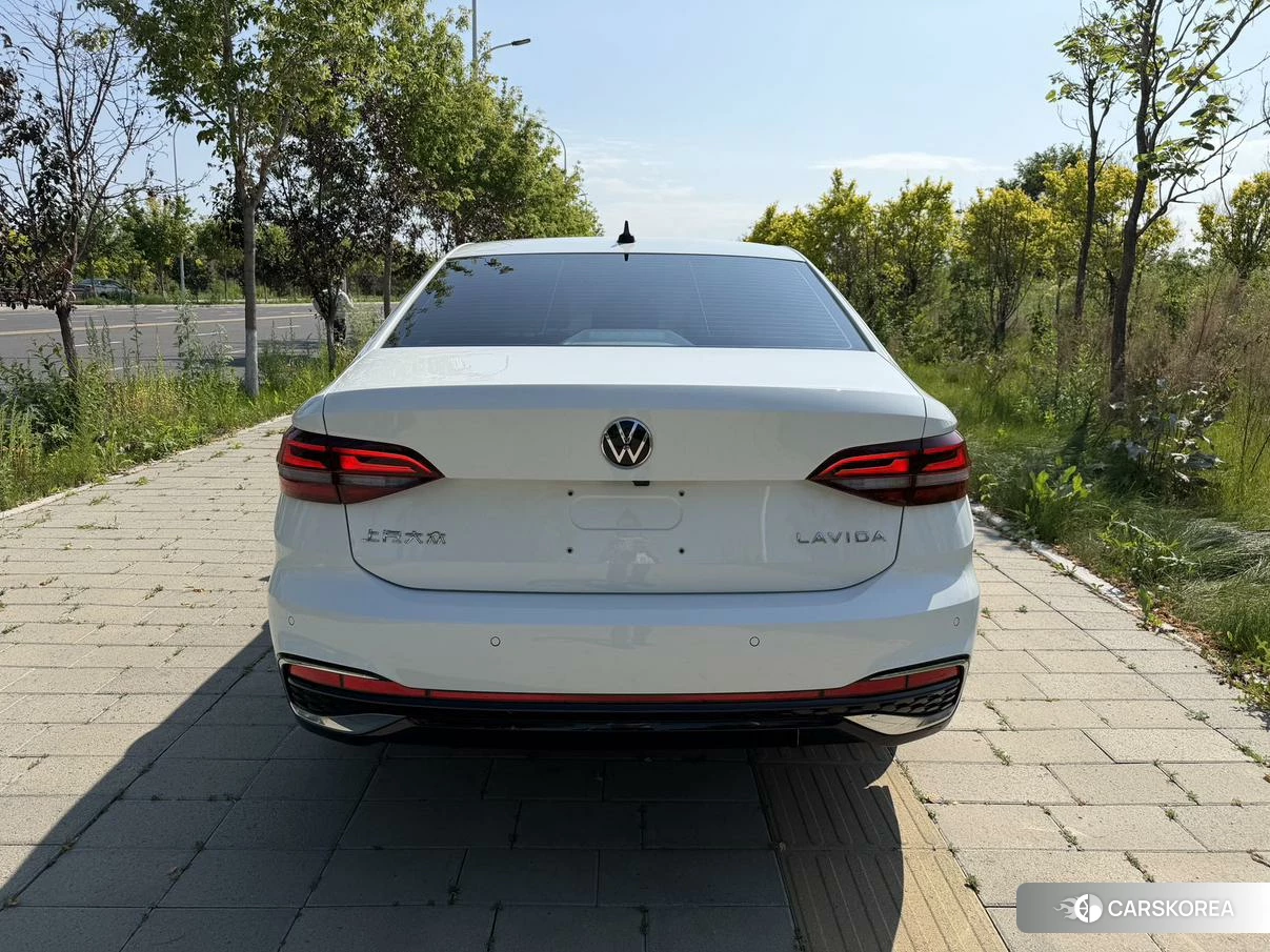 Volkswagen Lavida id 4510311 из Китая 21