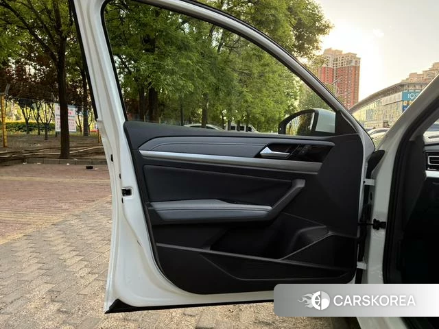 Volkswagen Lavida id 4235671 из Китая 25