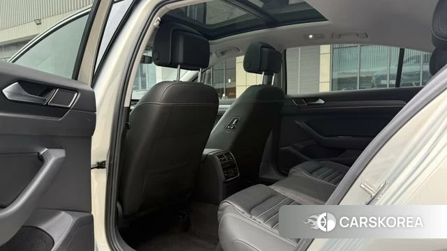 Volkswagen Magotan id 4321374 из Китая 9